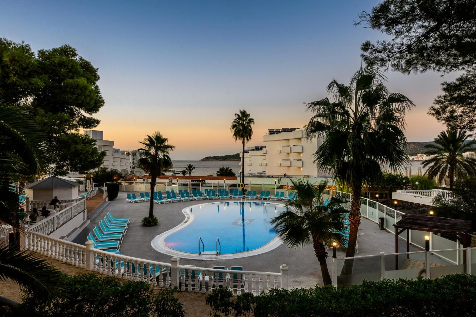 Hotel Vibra Riviera San Antonio  Exterior photo